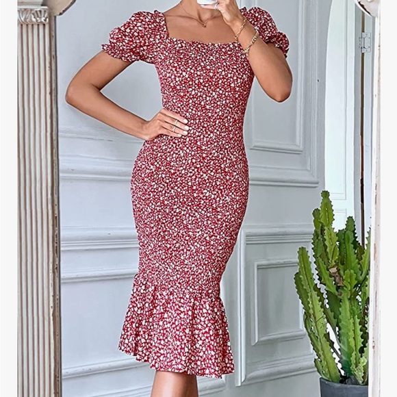 Dresses & Skirts - Floral Cocktail Dress
